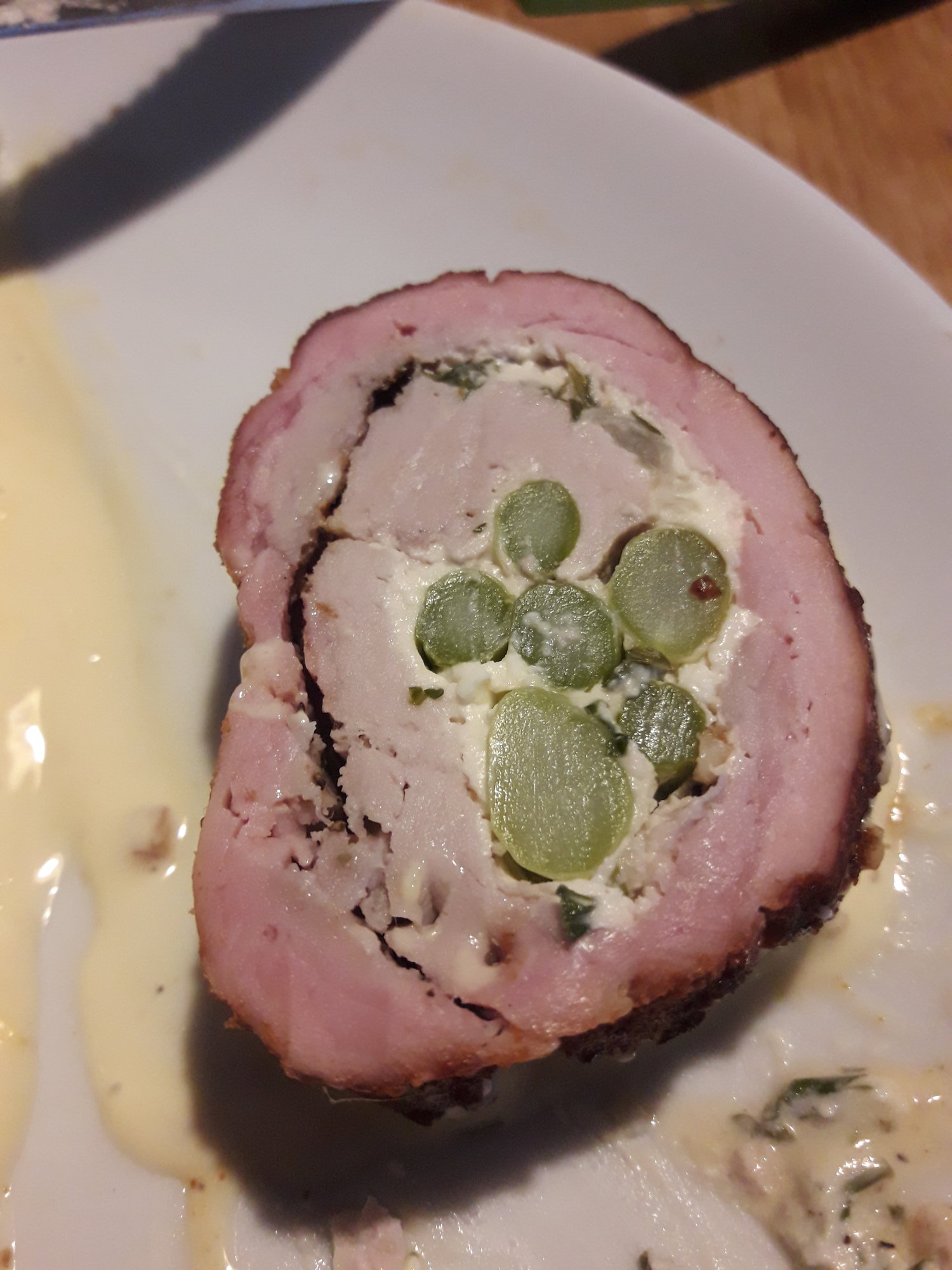 Schweinefilet gefüllt mit grünen Spargel | Grillforum und BBQ - www ...