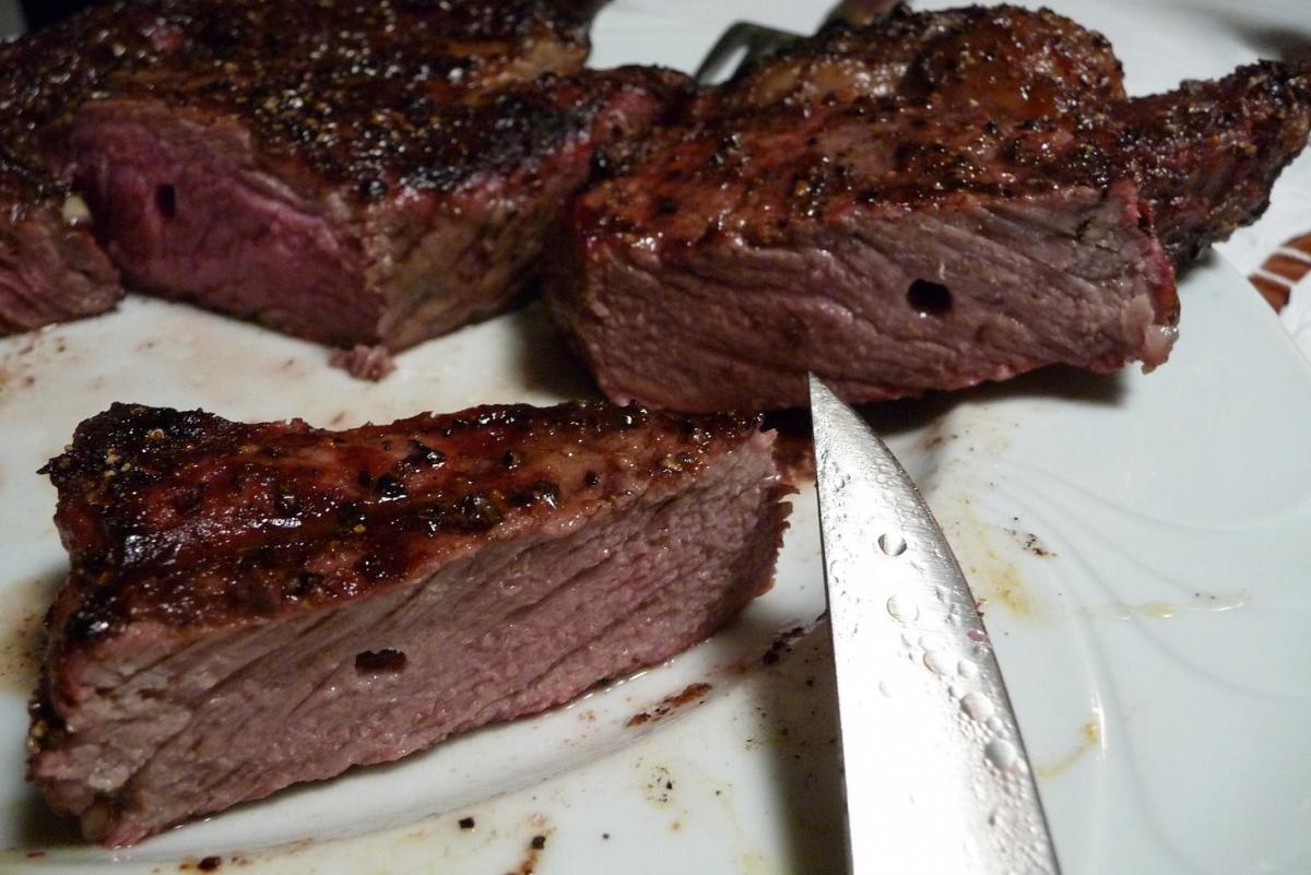 Steak Champ Einweihung mit Dry Aged Ribeye | Grillforum und BBQ - www
