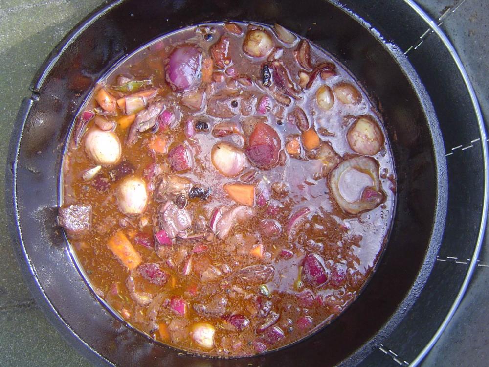 kouneli stifado - Kaninchen mit Zwiebeln | Grillforum und BBQ - www ...