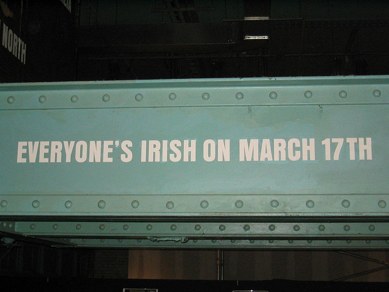 800px-Guinness_Storehouse_St._Patrick's_Day_sign.jpg