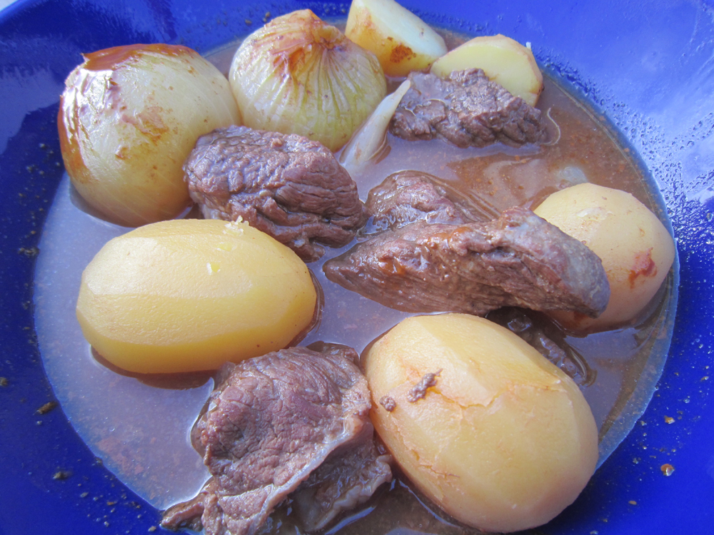 gulasch_tellerbild.jpg