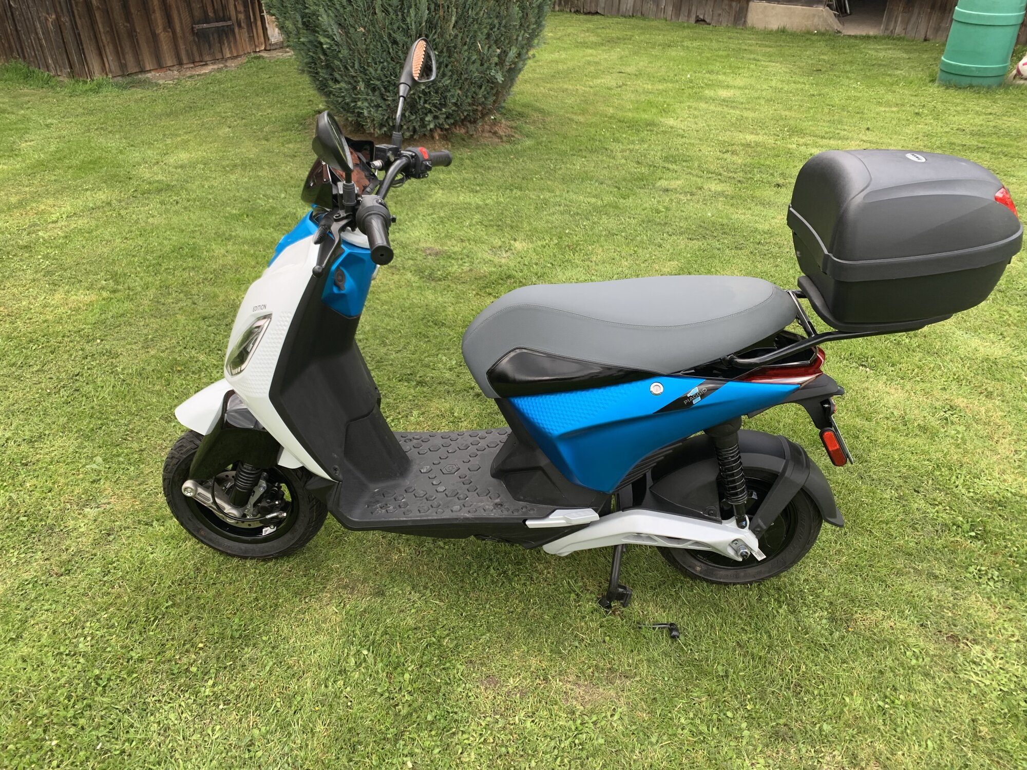 [Verkaufe] - *Preissenkung 20.05.2024* E-Roller Piaggio 1+ One Plus ...