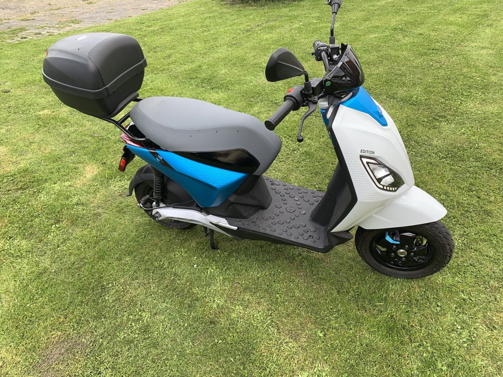 [Verkaufe] - *Preissenkung 20.05.2024* E-Roller Piaggio 1+ One Plus ...