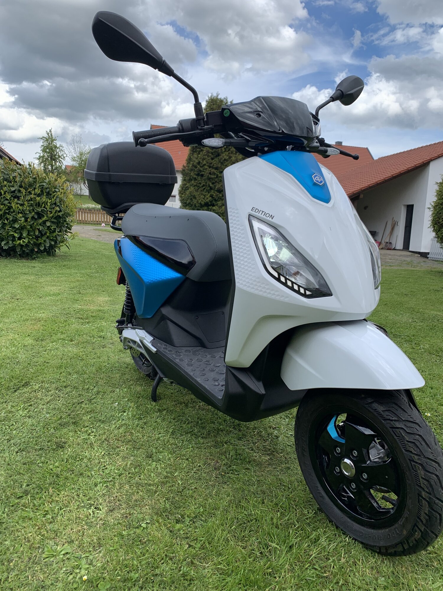 [Verkaufe] - *Preissenkung 20.05.2024* E-Roller Piaggio 1+ One Plus ...