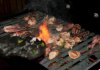 Oktopus auf Grill mit Feuer.jpg