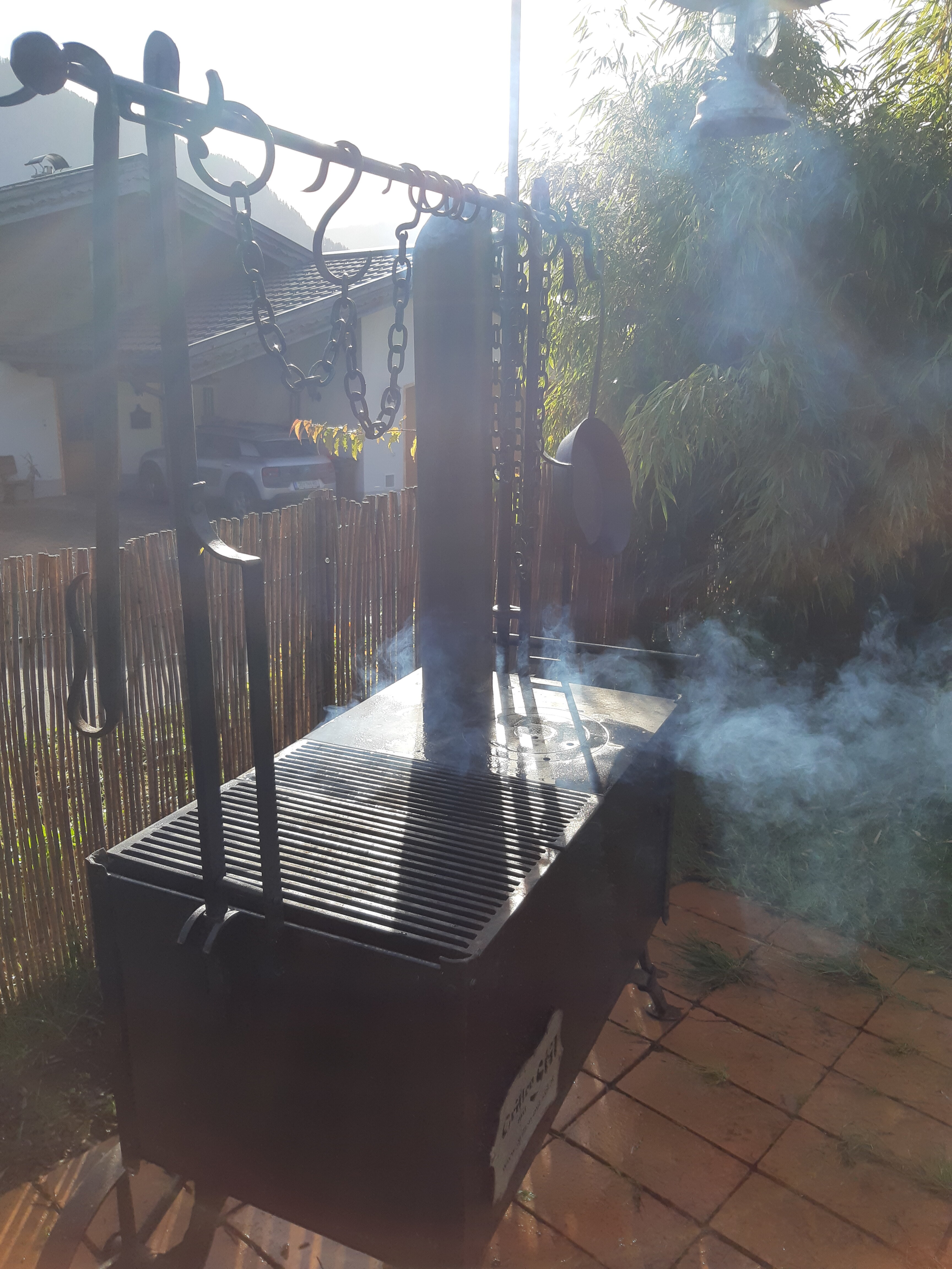 Es raucht und wird warm